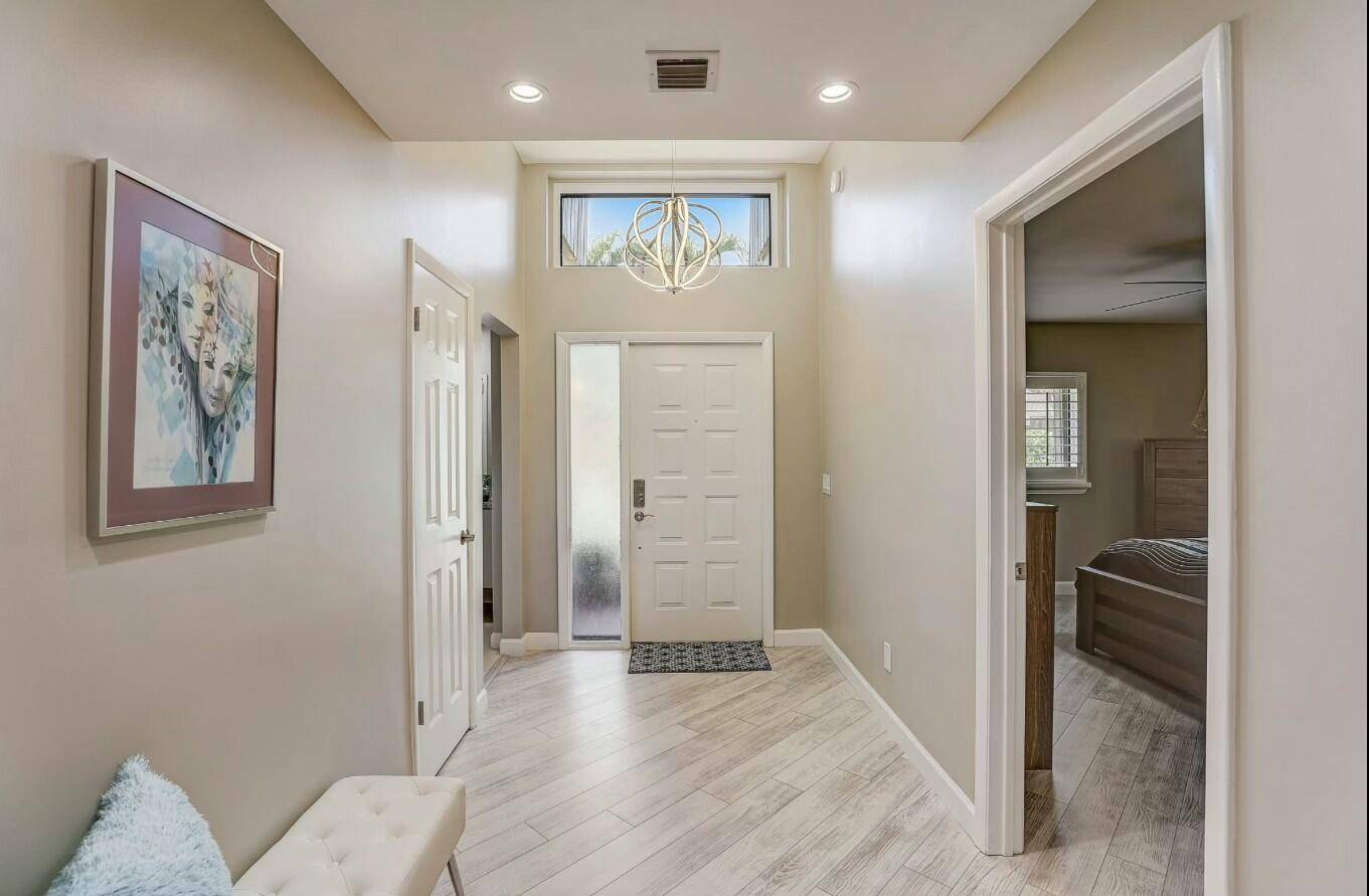 Lake Worth, FL 33467,6778 Versailles CT