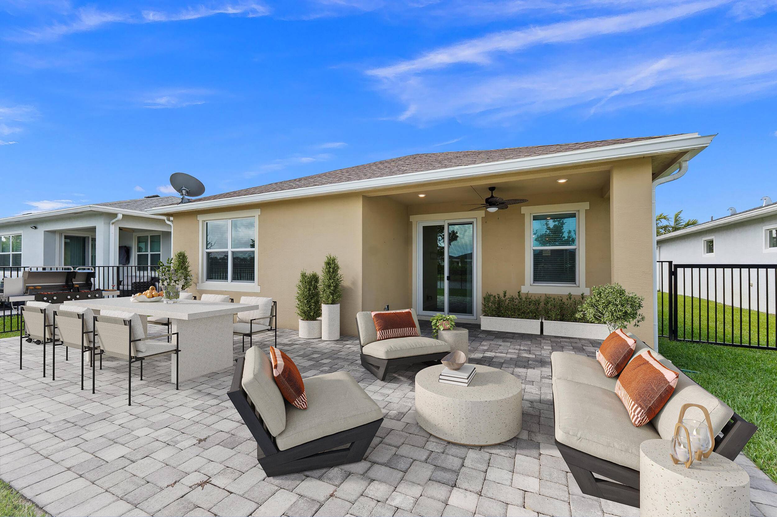 Port Saint Lucie, FL 34984,525 SE Plumeria DR