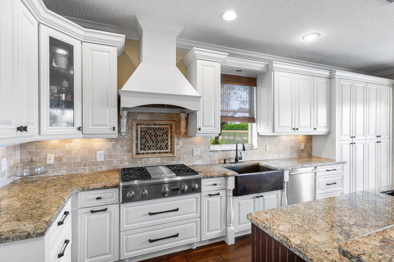 Boca Raton, FL 33428,21281 Waycross DR