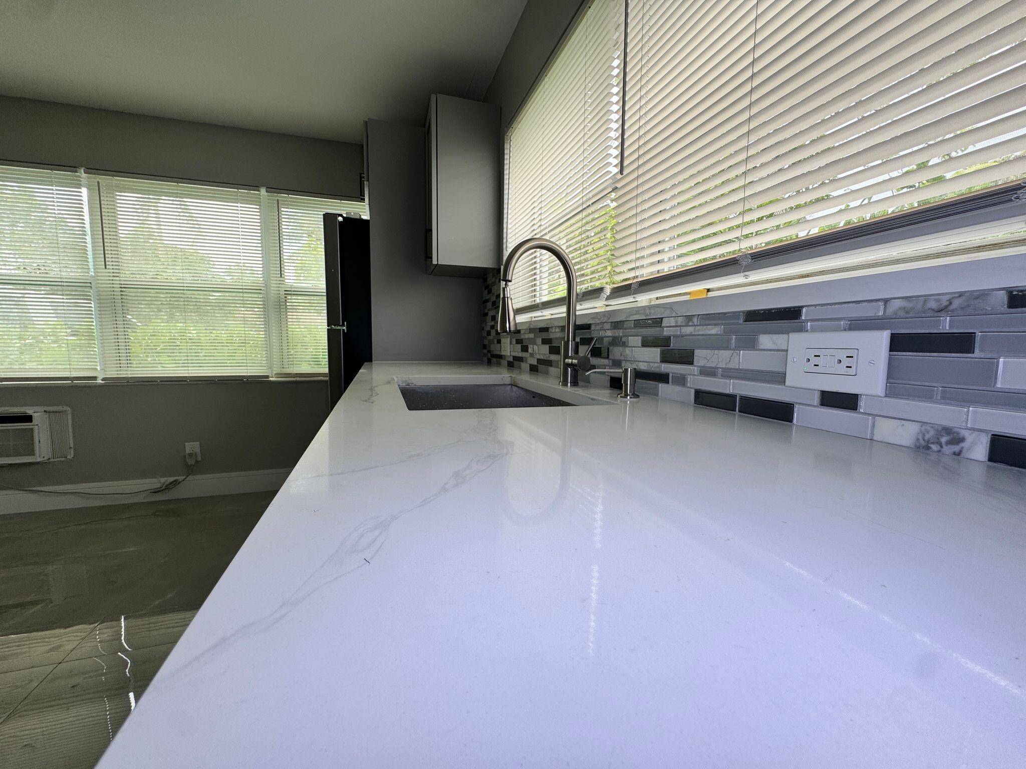 Boynton Beach, FL 33435,189 SE 27th PL C