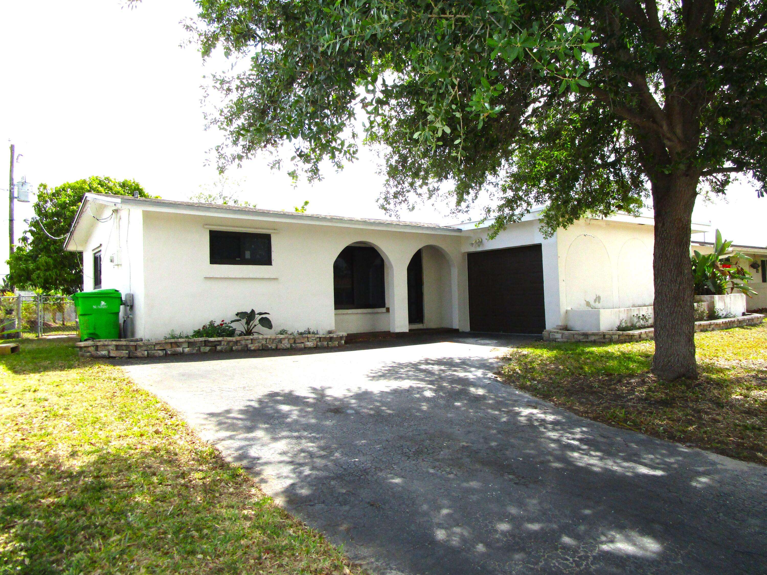 Sunrise, FL 33322,9162 NW 26th ST