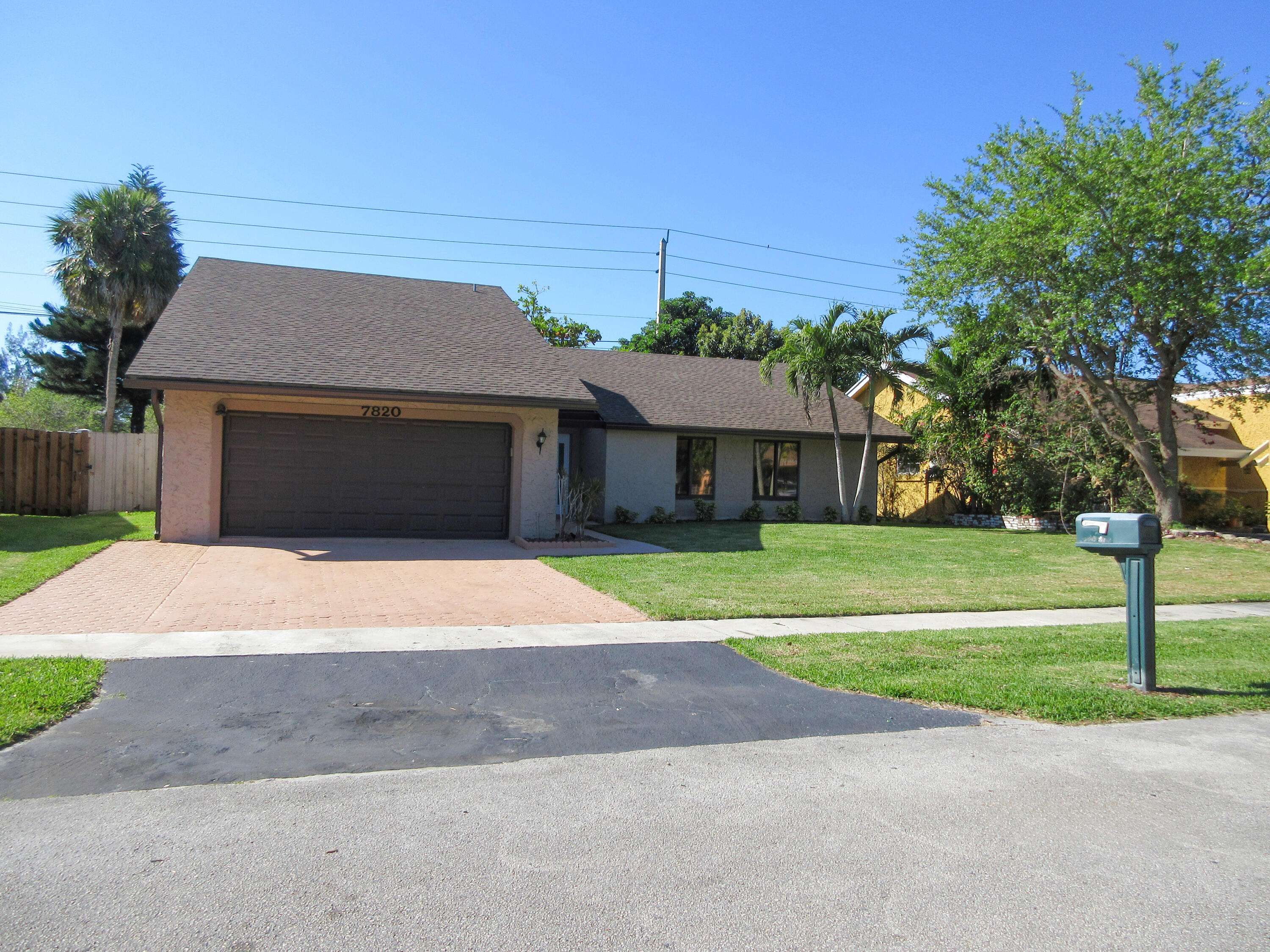Lauderhill, FL 33351,7820 NW 44th CT