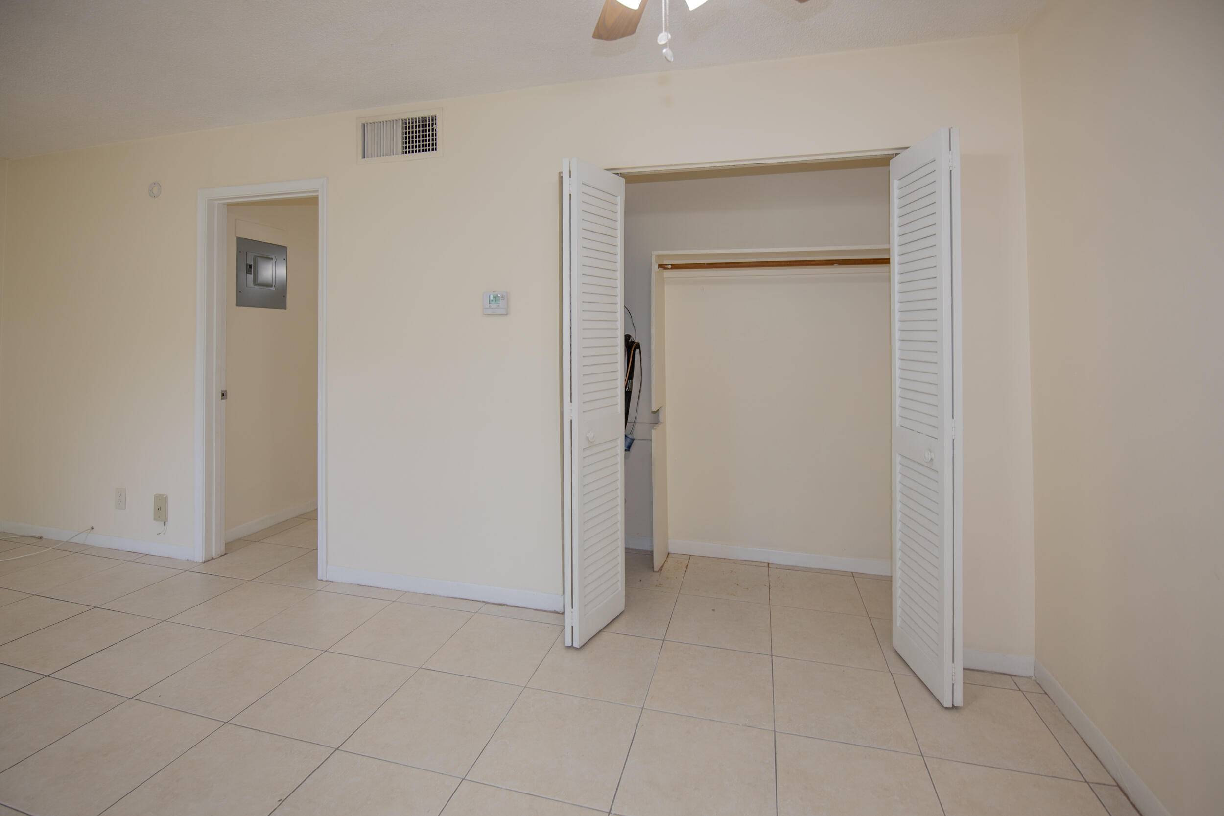 Boynton Beach, FL 33435,221 SE 3rd AVE 2