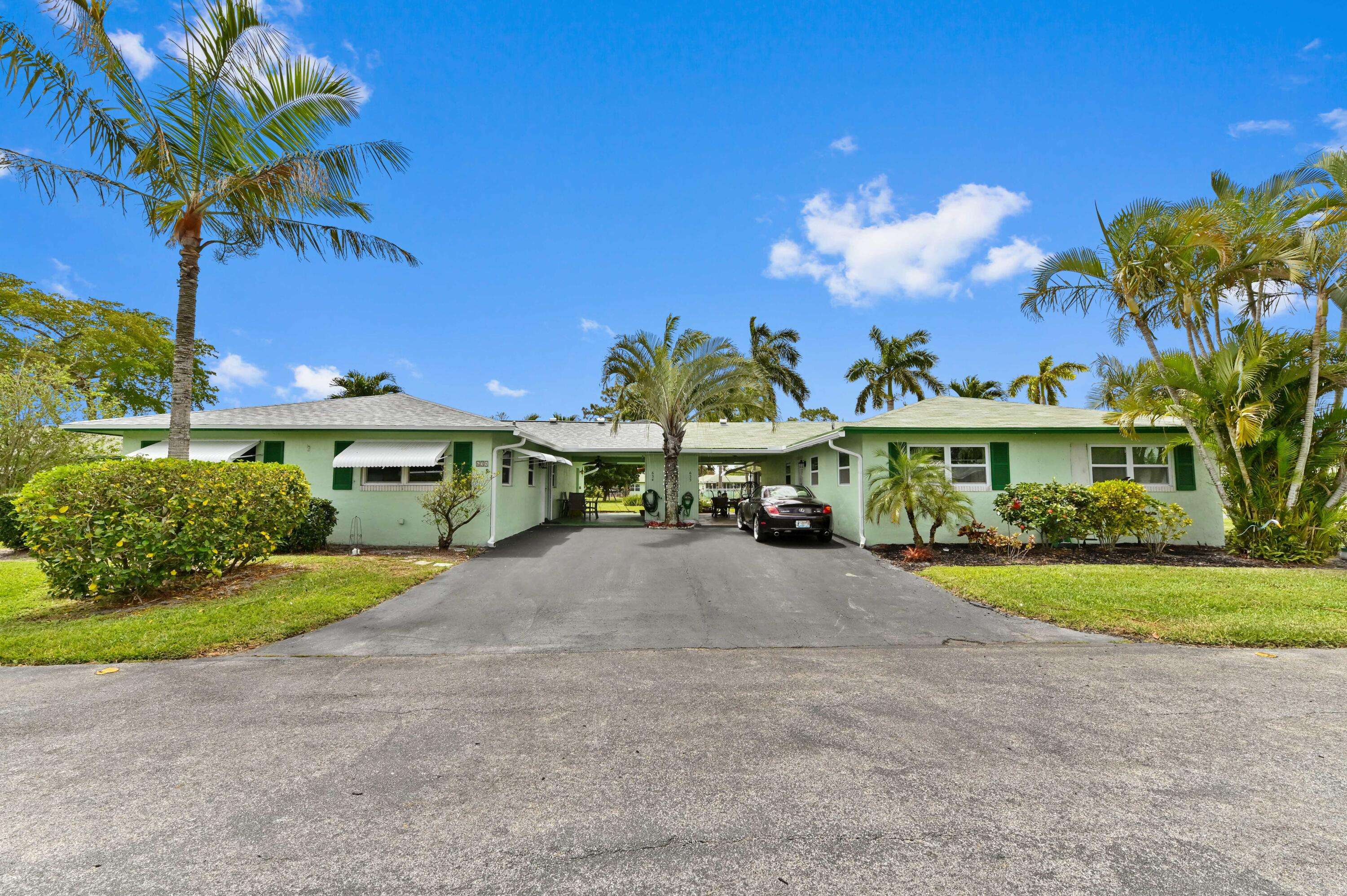Delray Beach, FL 33445,634 Hummingbird LN