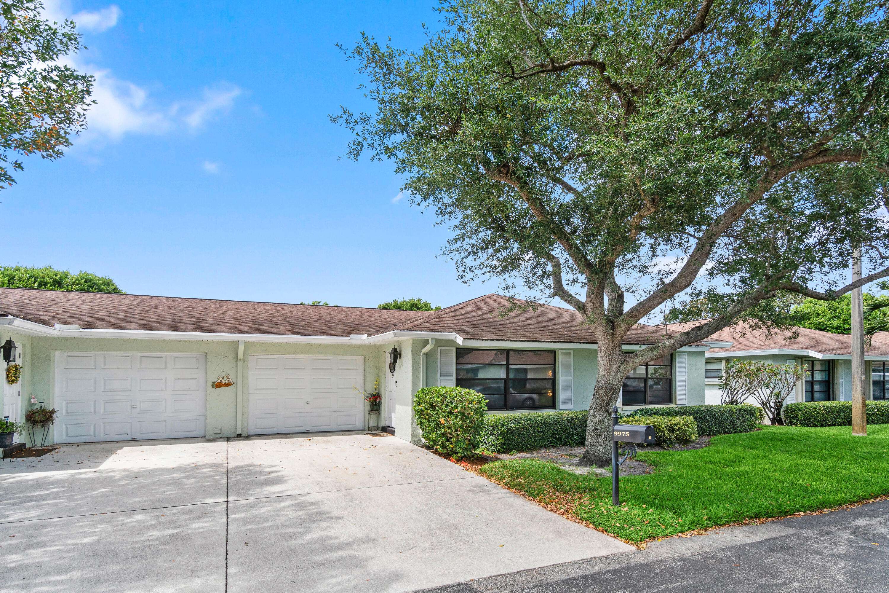 Boynton Beach, FL 33436,9975 Ligustrum Tree WAY B
