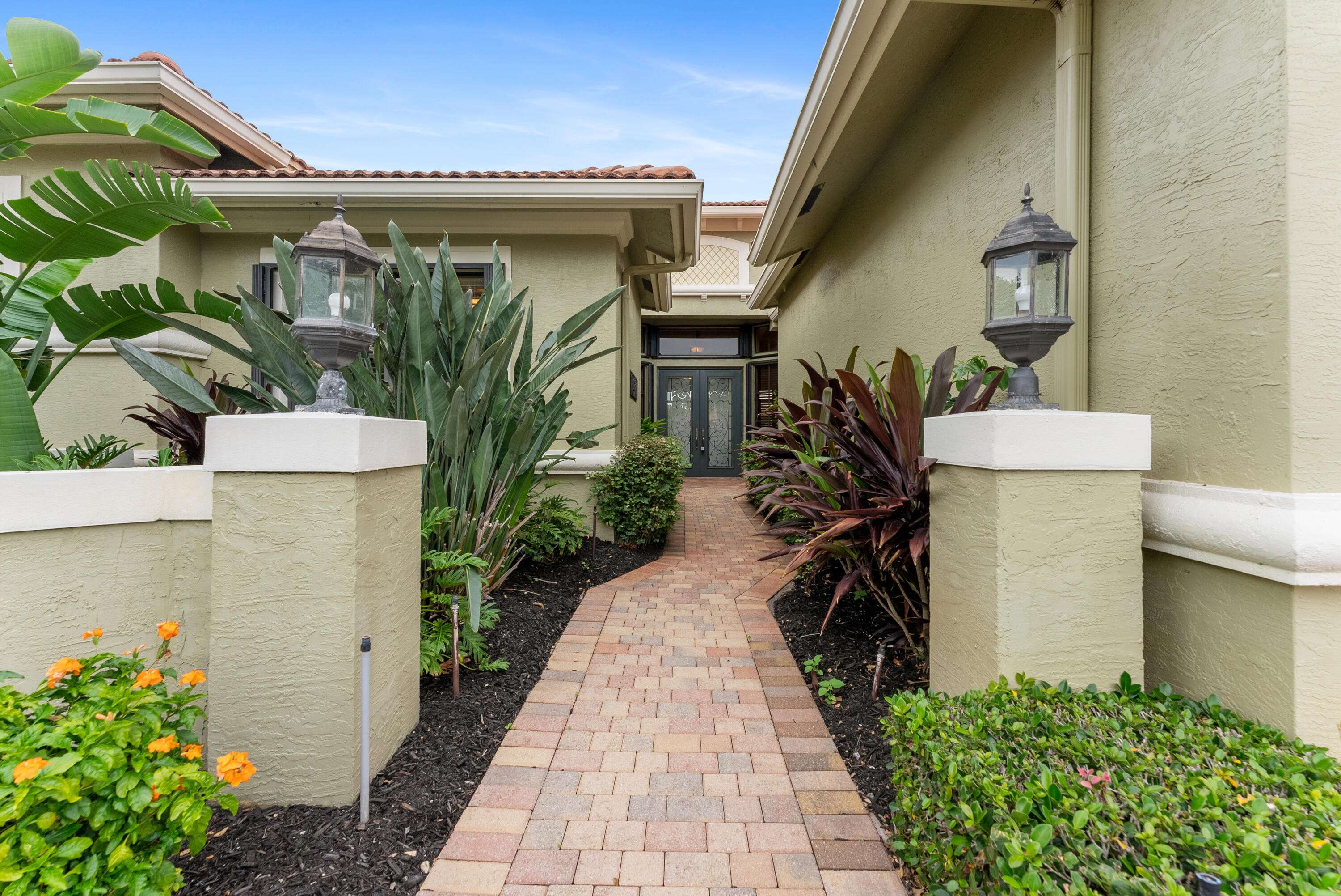 Boynton Beach, FL 33437,7040 Caviro LN