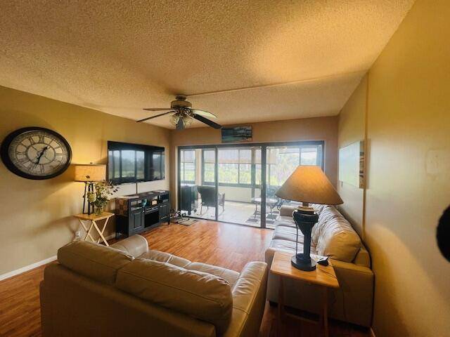 Boca Raton, FL 33428,9300 SW 8th ST 421