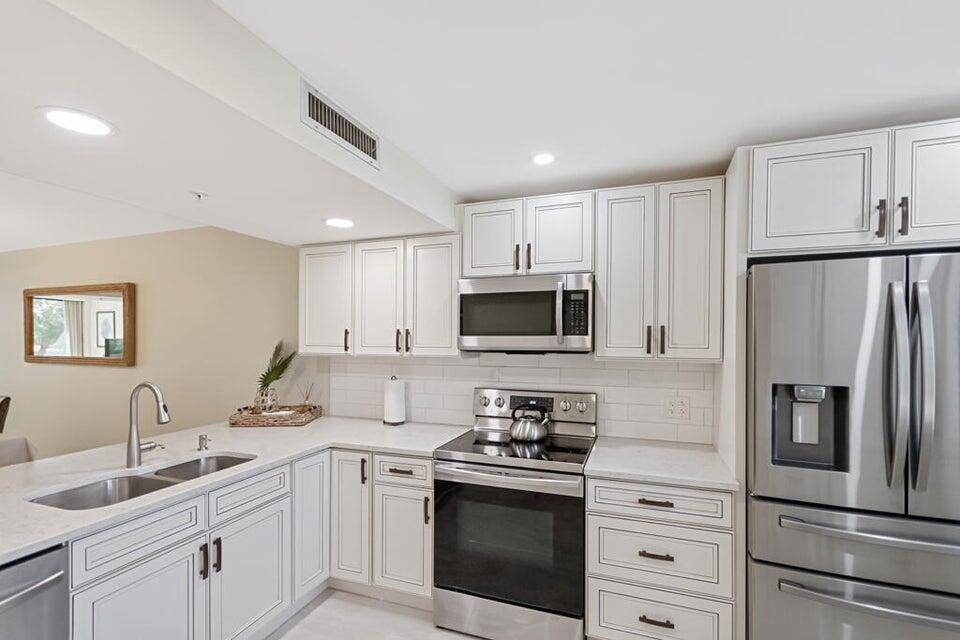 Jupiter, FL 33477,2101 Marina Isle WAY 203