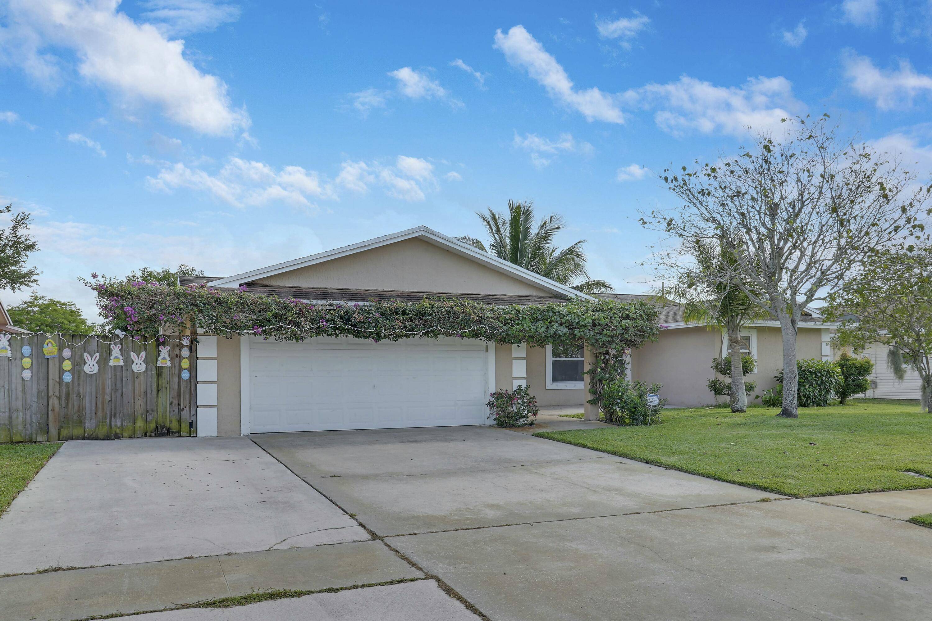 Lake Worth, FL 33463,5350 N N Sandhurst CIR