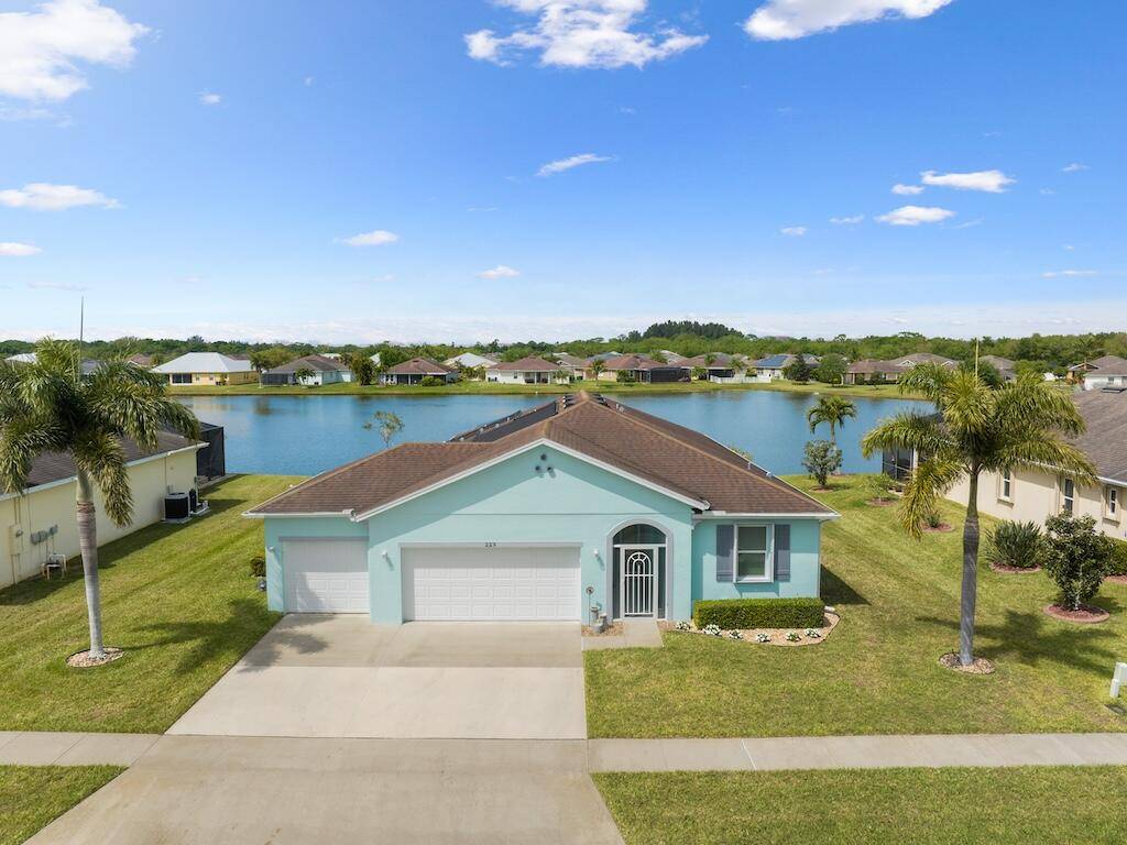 Sebastian, FL 32958,229 Barbossa DR