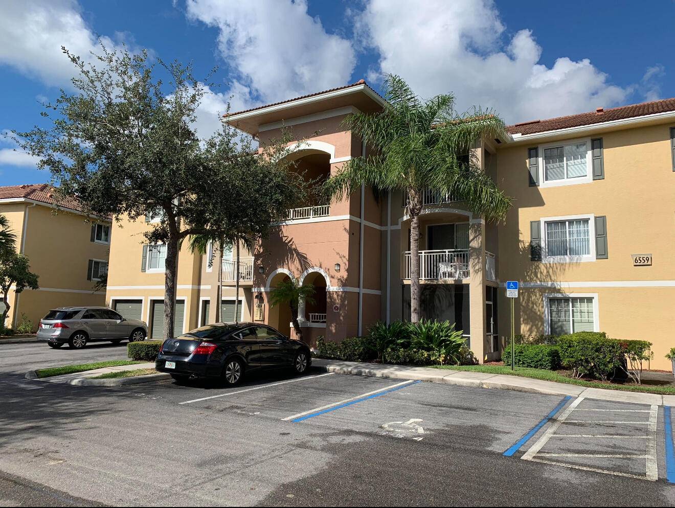 West Palm Beach, FL 33411,6559 Emerald Dunes DR 201