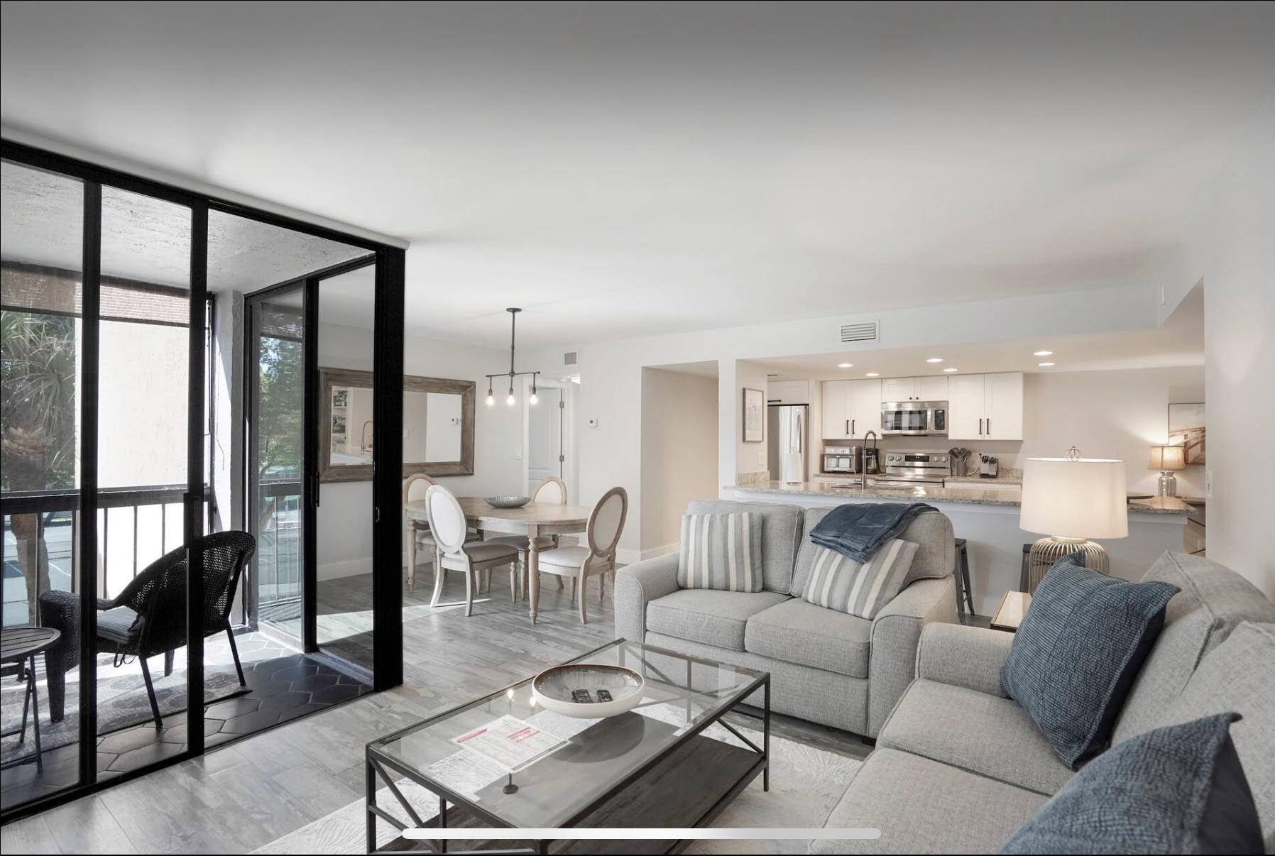 Delray Beach, FL 33444,500 Egret CIR 8307