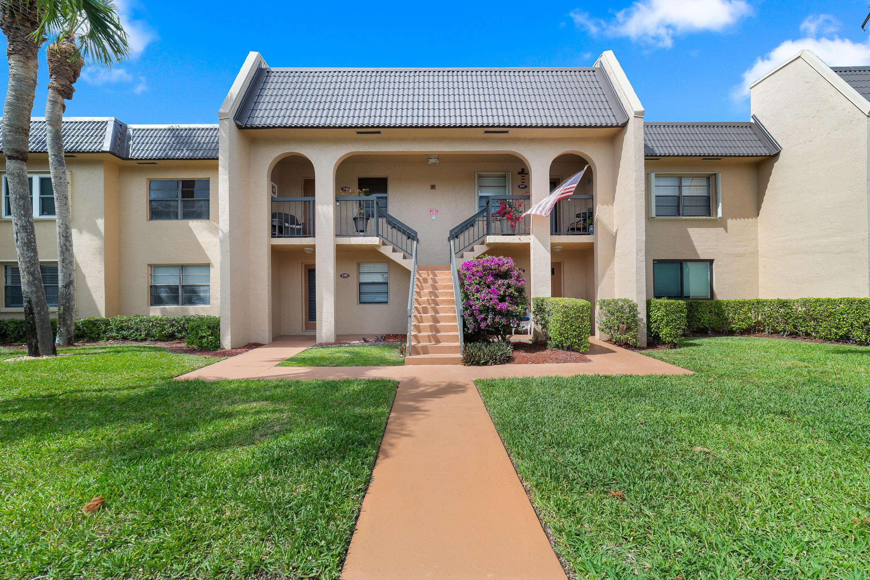 West Palm Beach, FL 33411,125 Lake Nancy DR 146