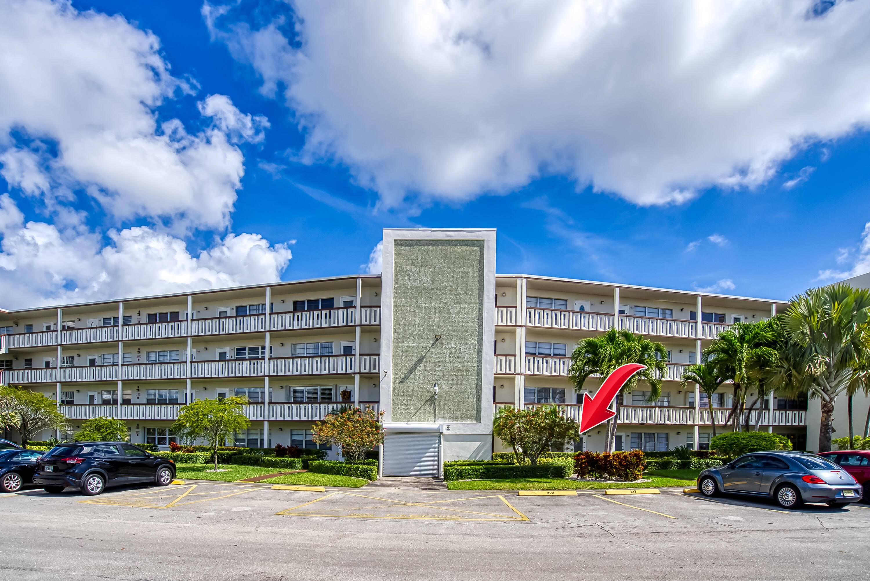 West Palm Beach, FL 33417,127 Southampton B 127