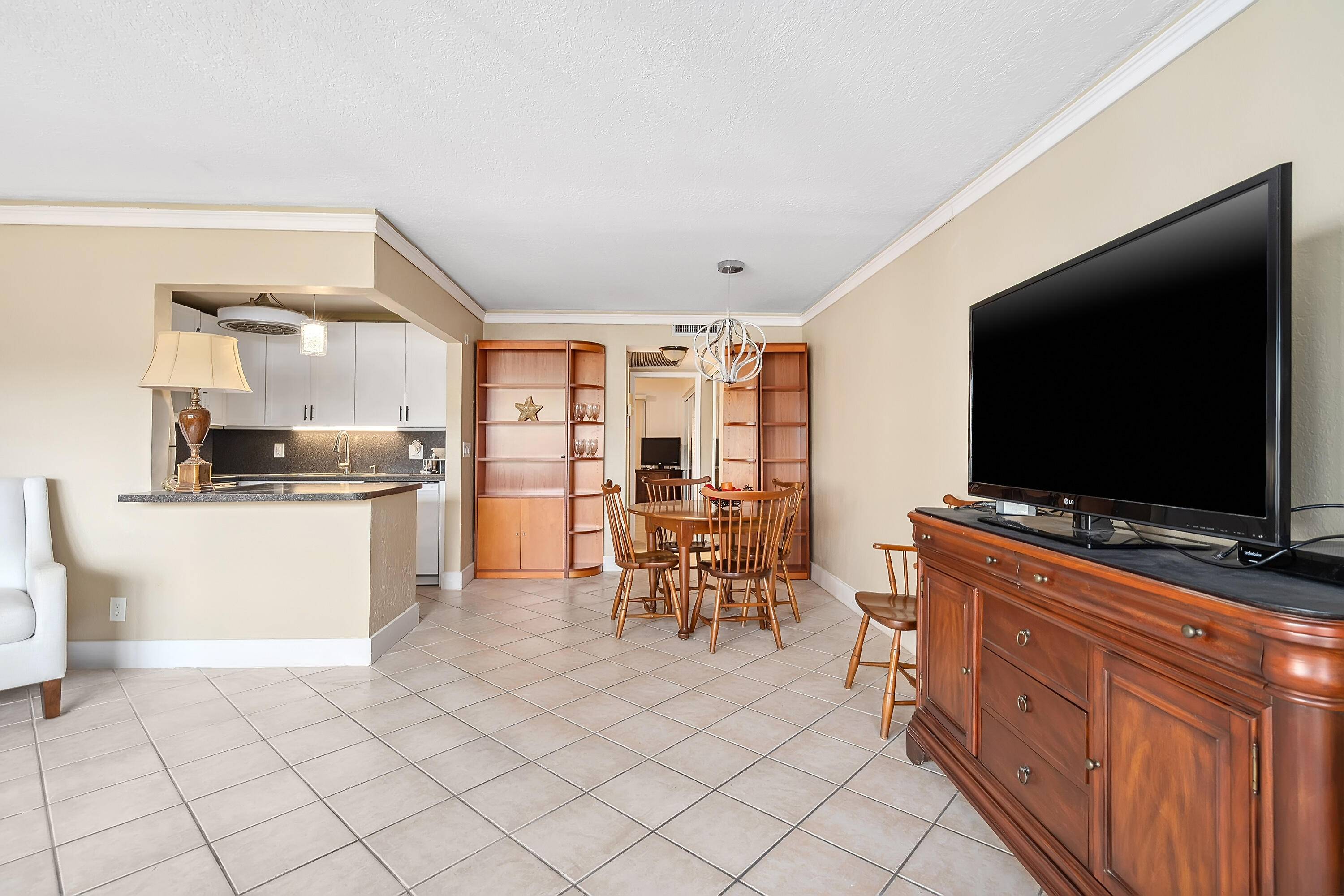West Palm Beach, FL 33417,127 Southampton B 127