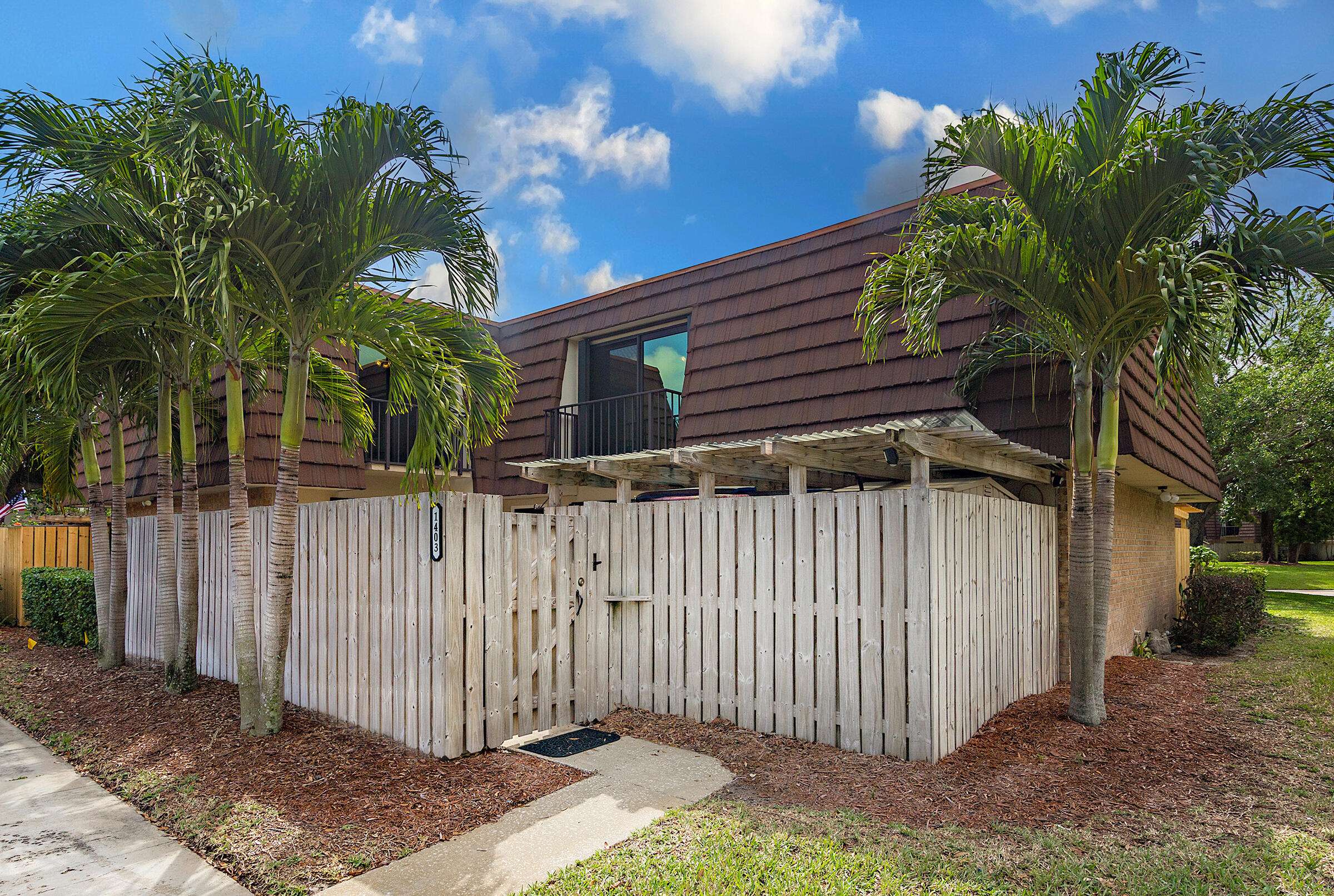 Palm Beach Gardens, FL 33418,1403 14th LN