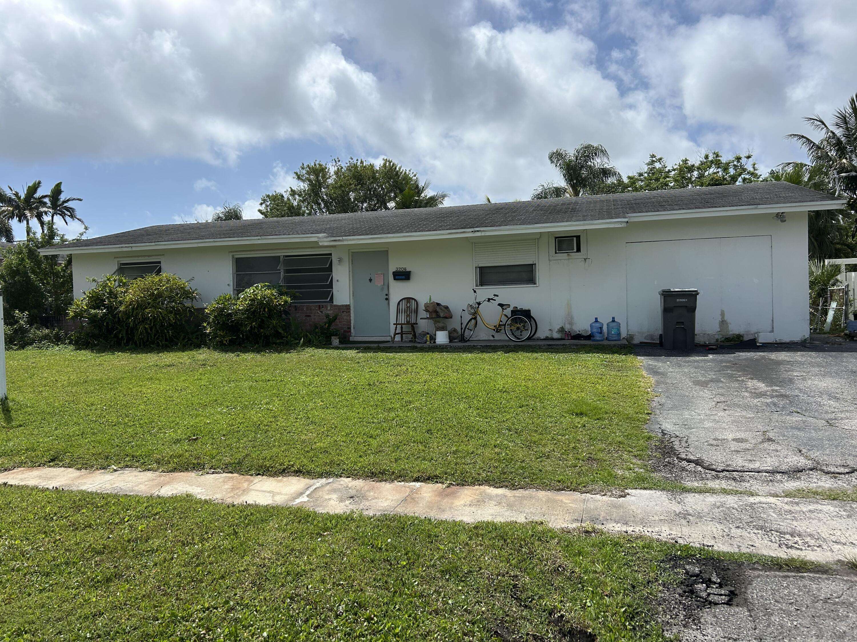 Palm Beach Gardens, FL 33410,3206 Bermuda RD