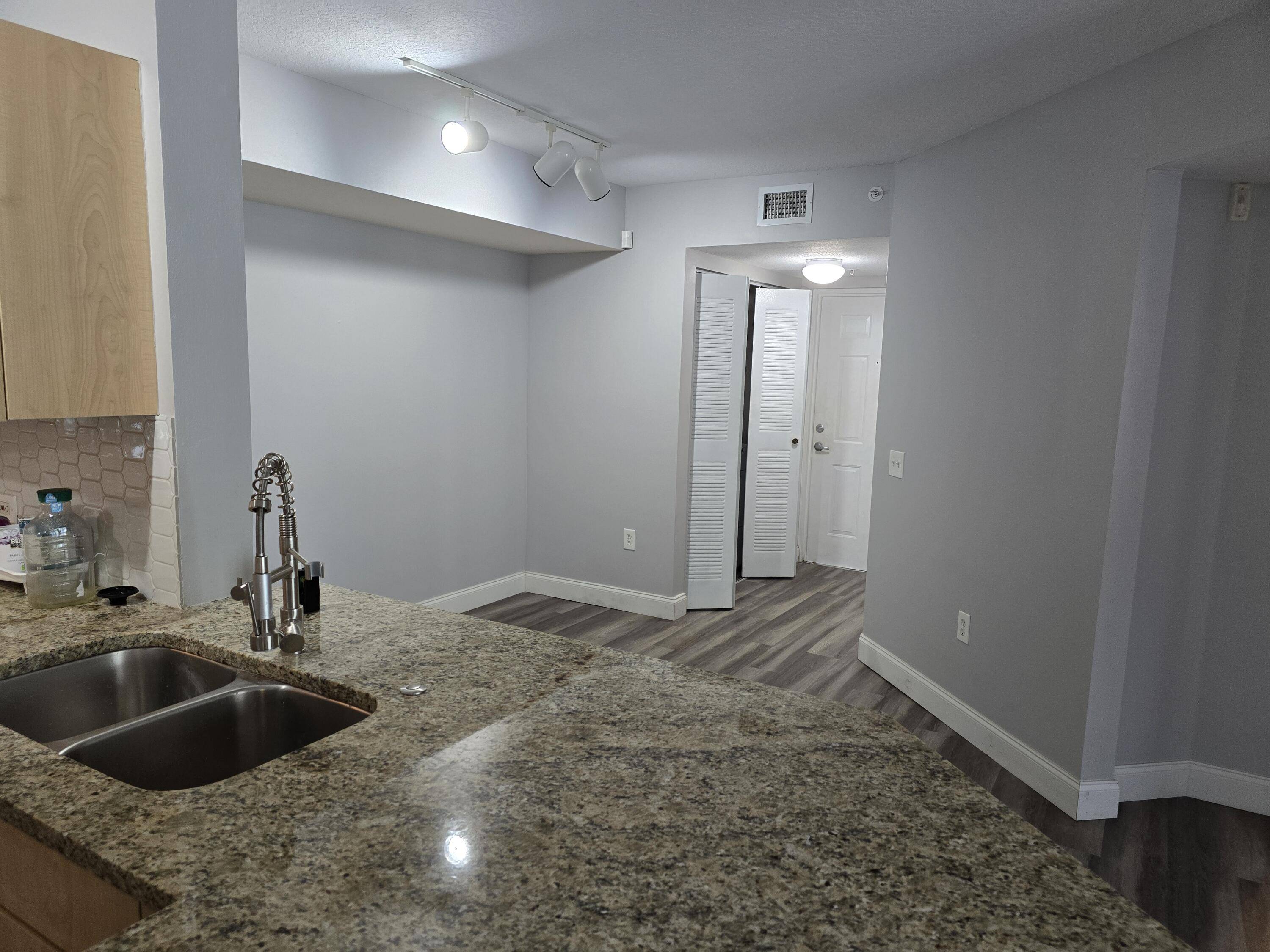 Boynton Beach, FL 33435,701 Villa CIR