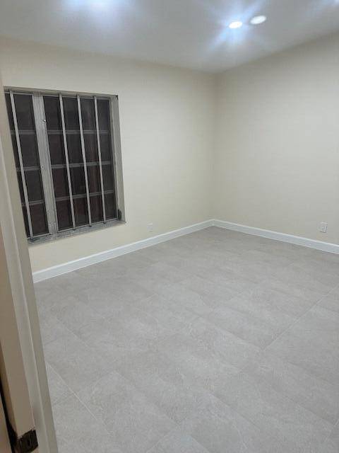 Margate, FL 33063,5400 S Lakewood CIR A