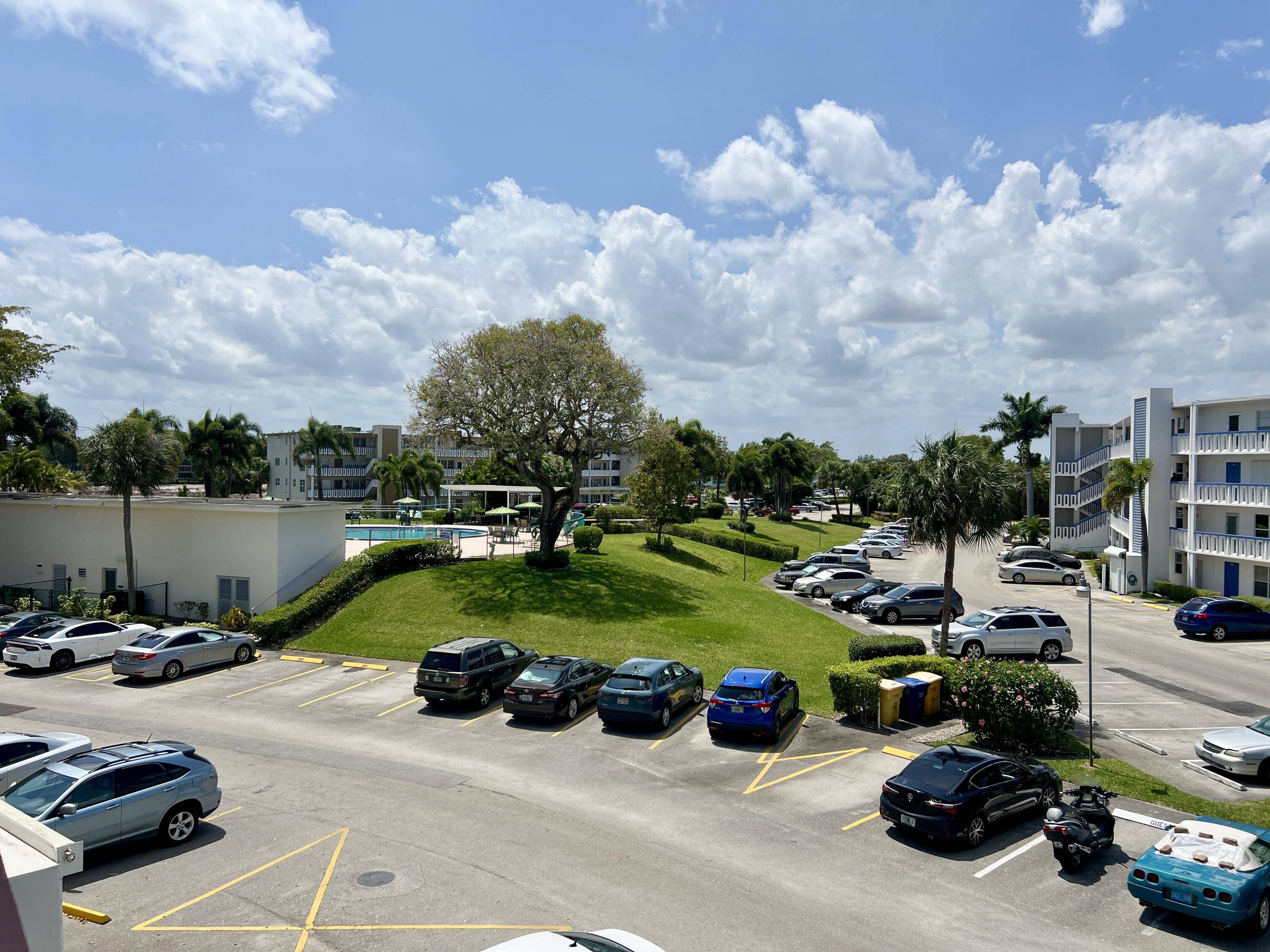 West Palm Beach, FL 33417,303 Greenbrier C