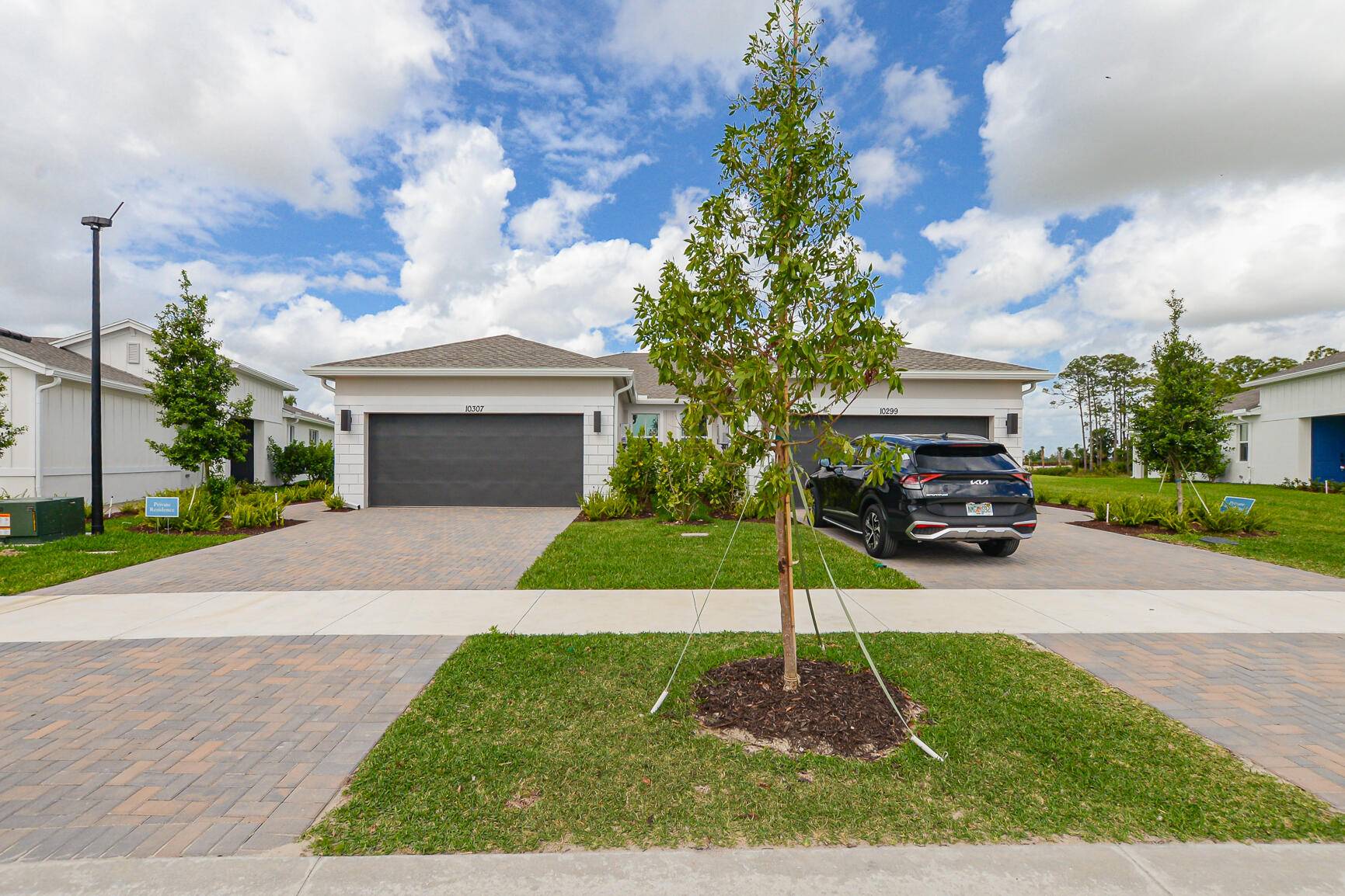 Port Saint Lucie, FL 34987,10307 Dreamweaver RD