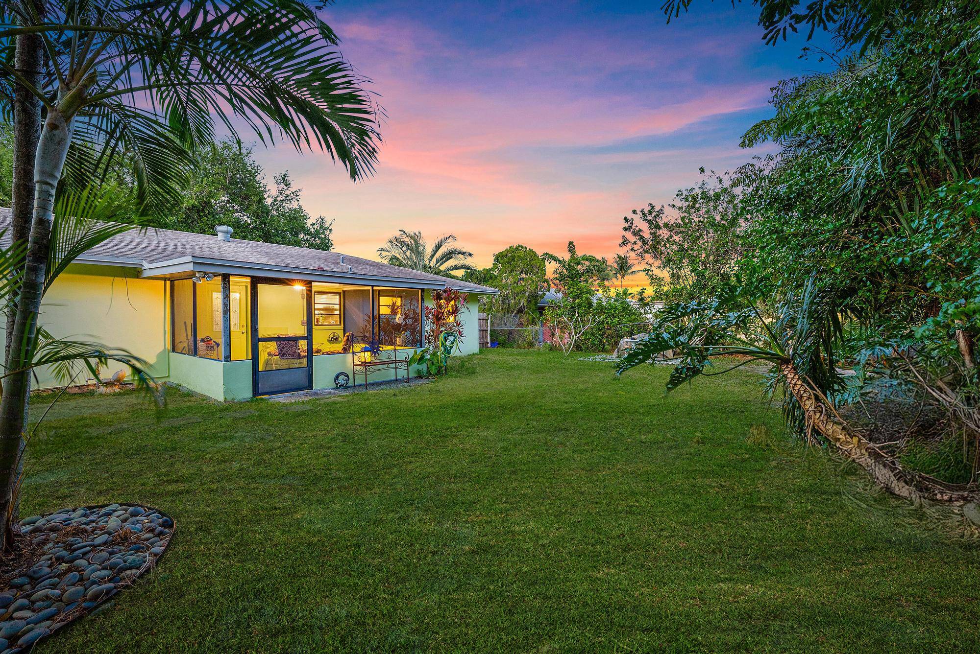 Palm Beach Gardens, FL 33410,3336 Grove RD