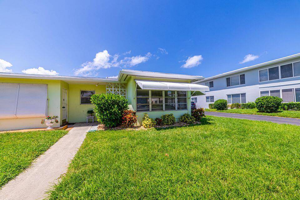 Boynton Beach, FL 33435,235 Main BLVD D
