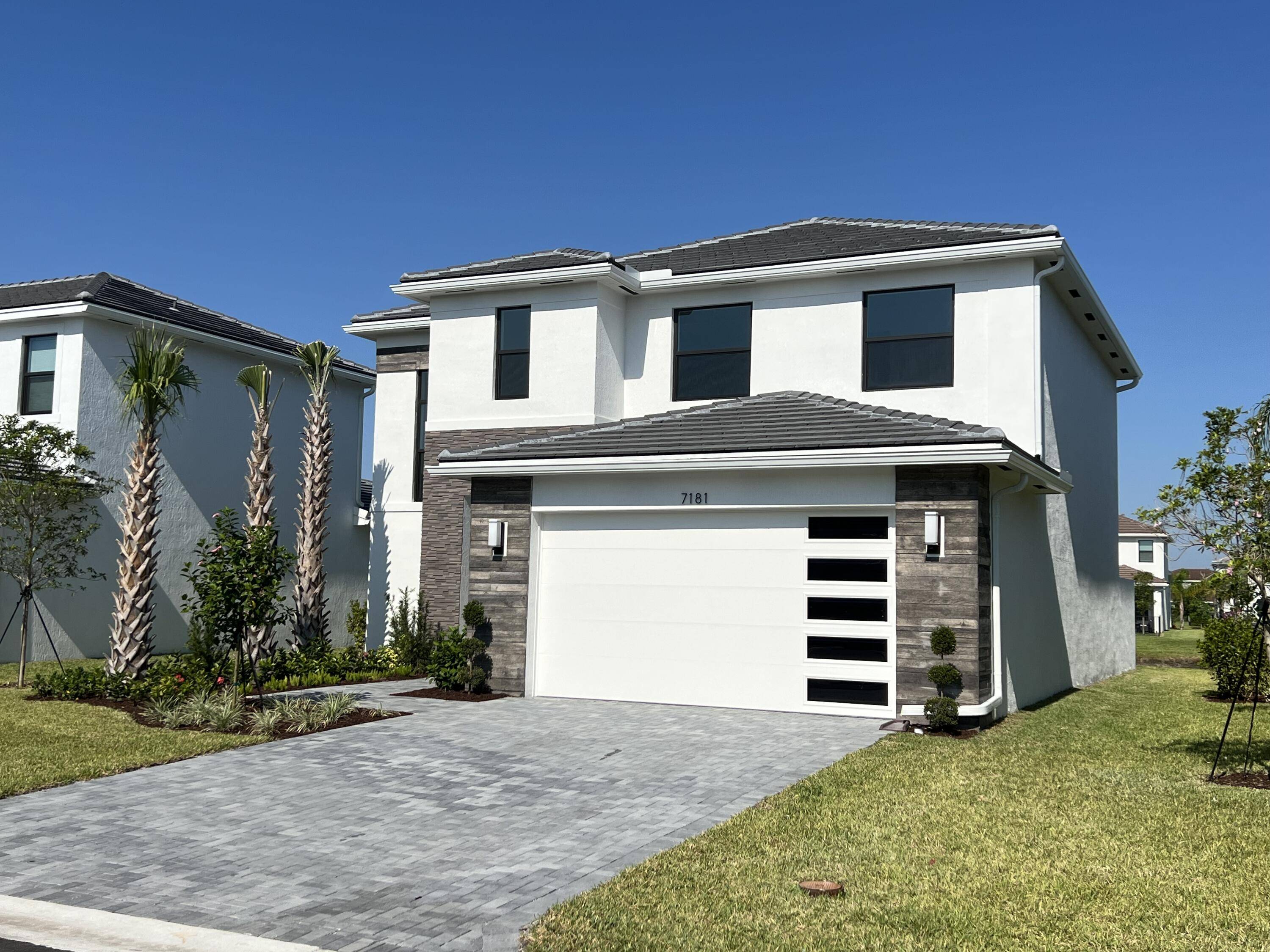 Lake Worth, FL 33463,7181 Villamar WAY