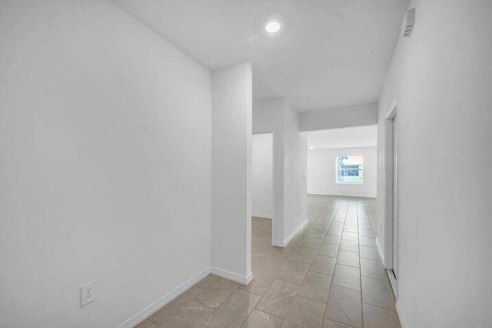 Port Saint Lucie, FL 34986,5812 NW Gerald CIR