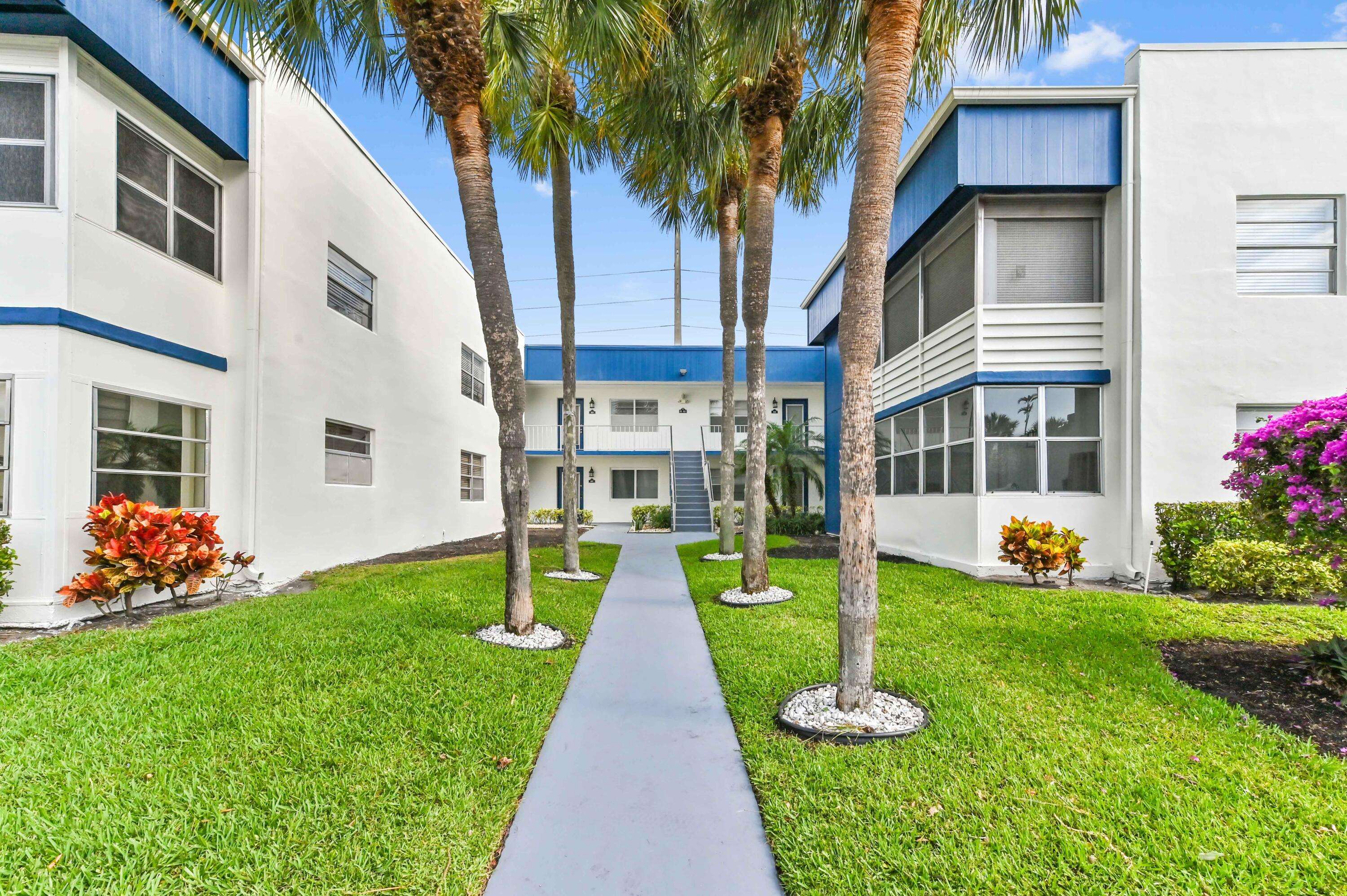 Delray Beach, FL 33484,498 Normandy K