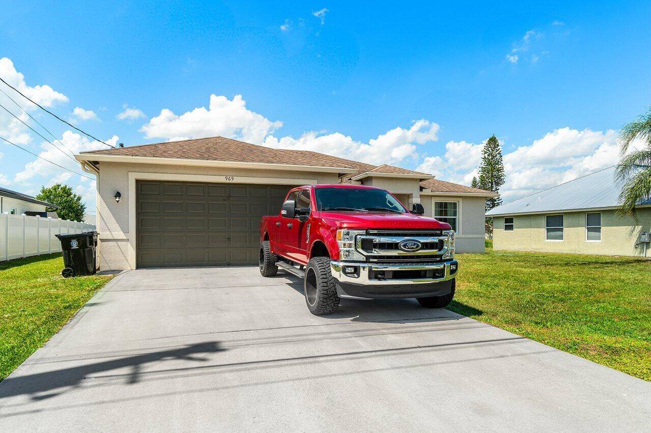 Port Saint Lucie, FL 34953,969 SW Mcdevitt AVE