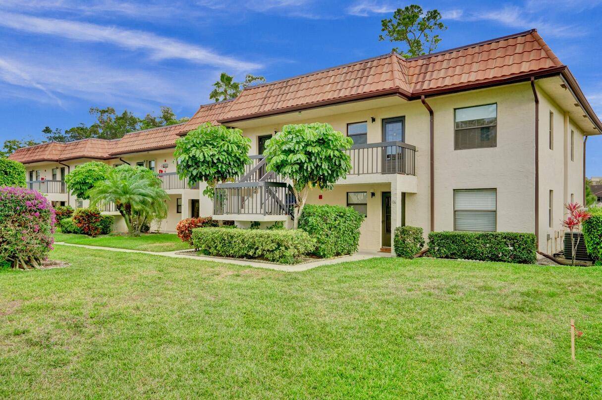 Lake Worth, FL 33467,7281 Golf Colony CT 206