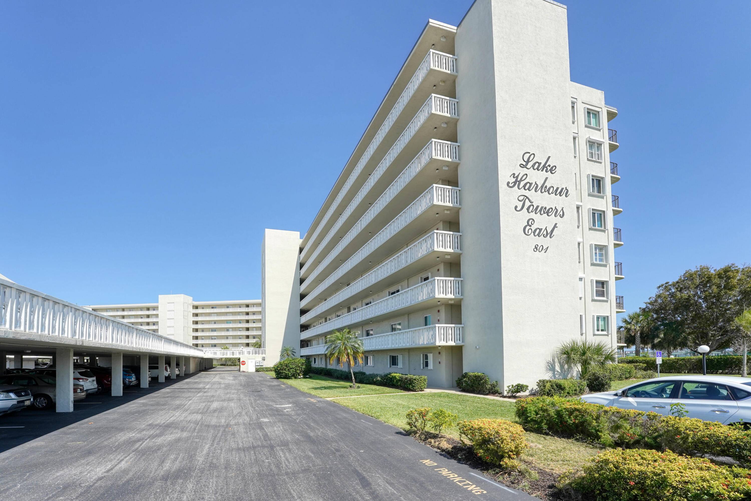 Lake Park, FL 33403,801 Lake Shore DR 112