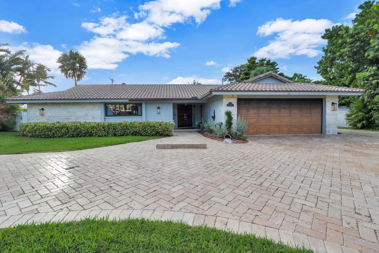 Boca Raton, FL 33432,1501 Banyan RD