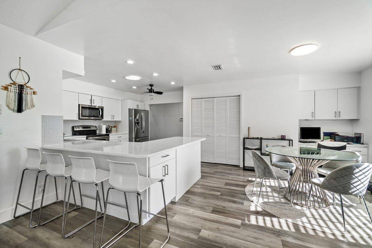 Wellington, FL 33414,325 Knotty Wood Lane