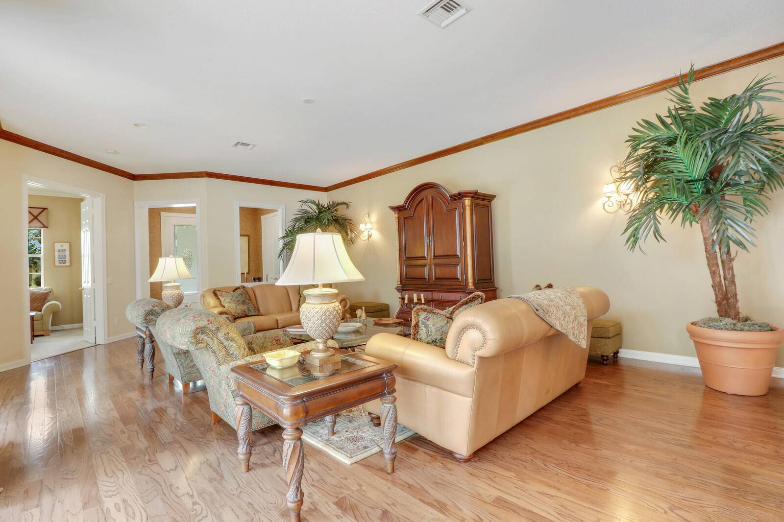 Jupiter, FL 33458,179 Barbados DR