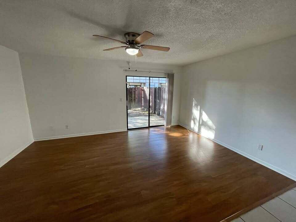 West Palm Beach, FL 33417,5029 Breckenridge PL 11