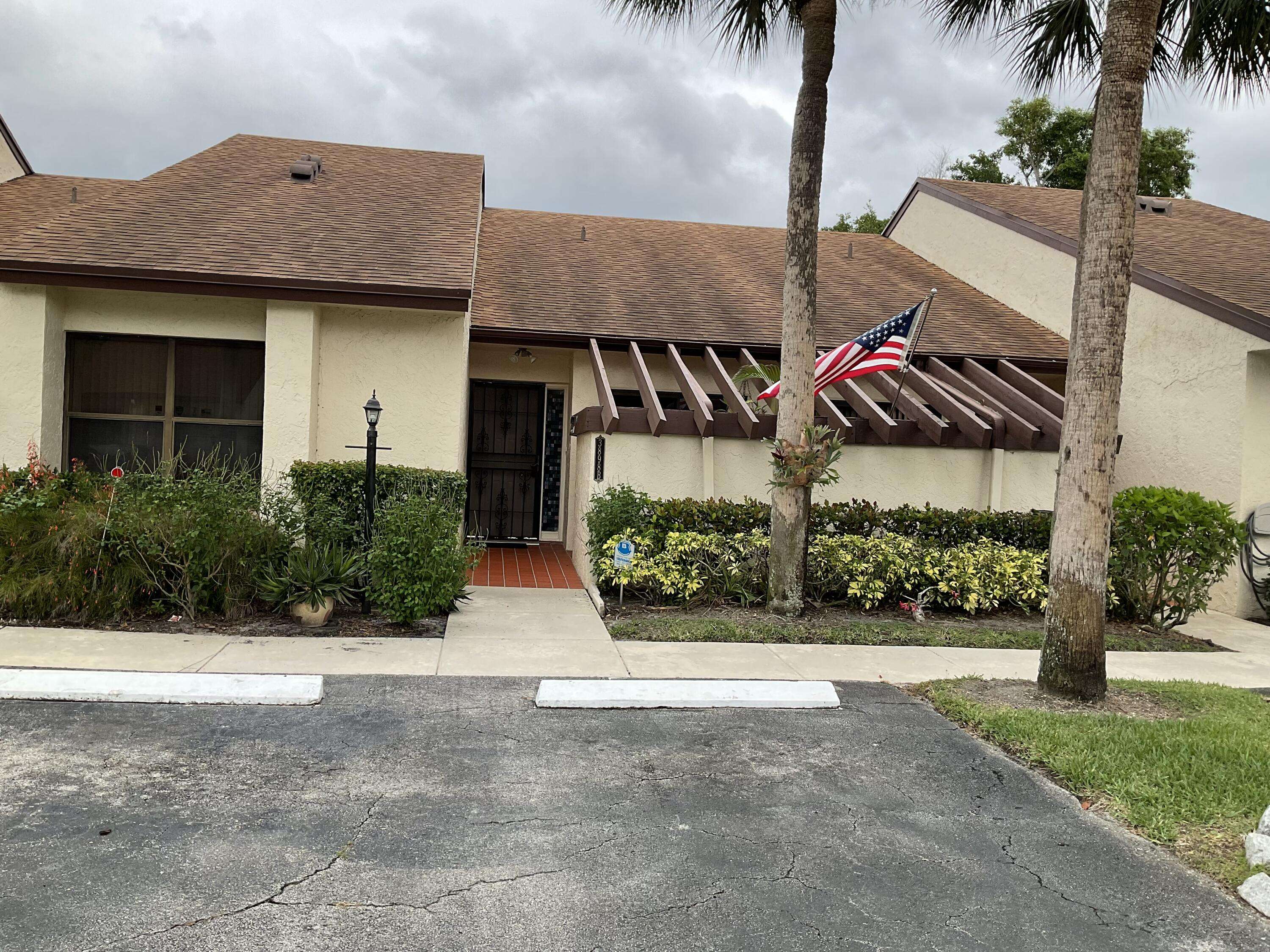 Lake Worth, FL 33467,3898 Vine Tree TRL B