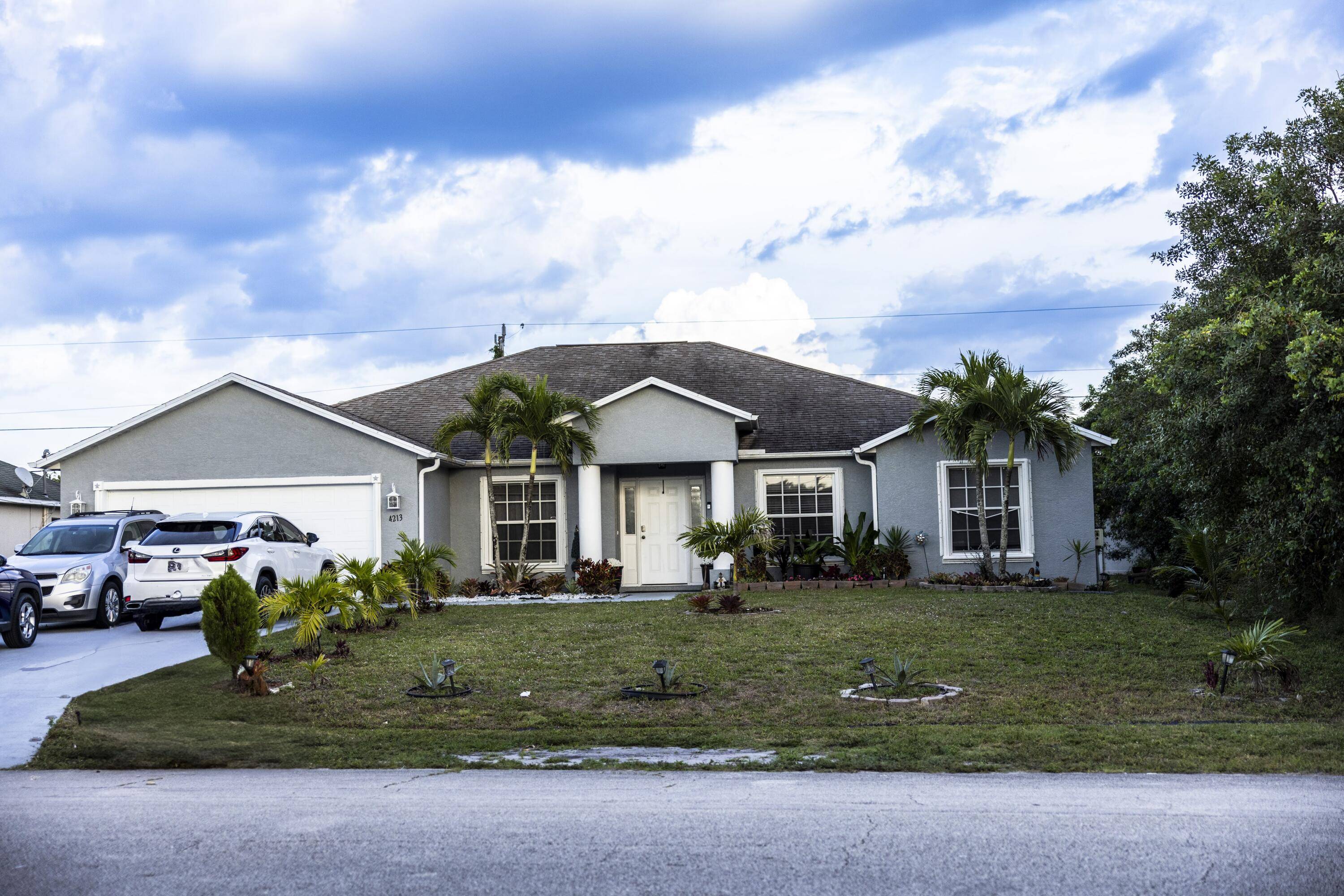 Port Saint Lucie, FL 34953,4213 SW Whitebread RD
