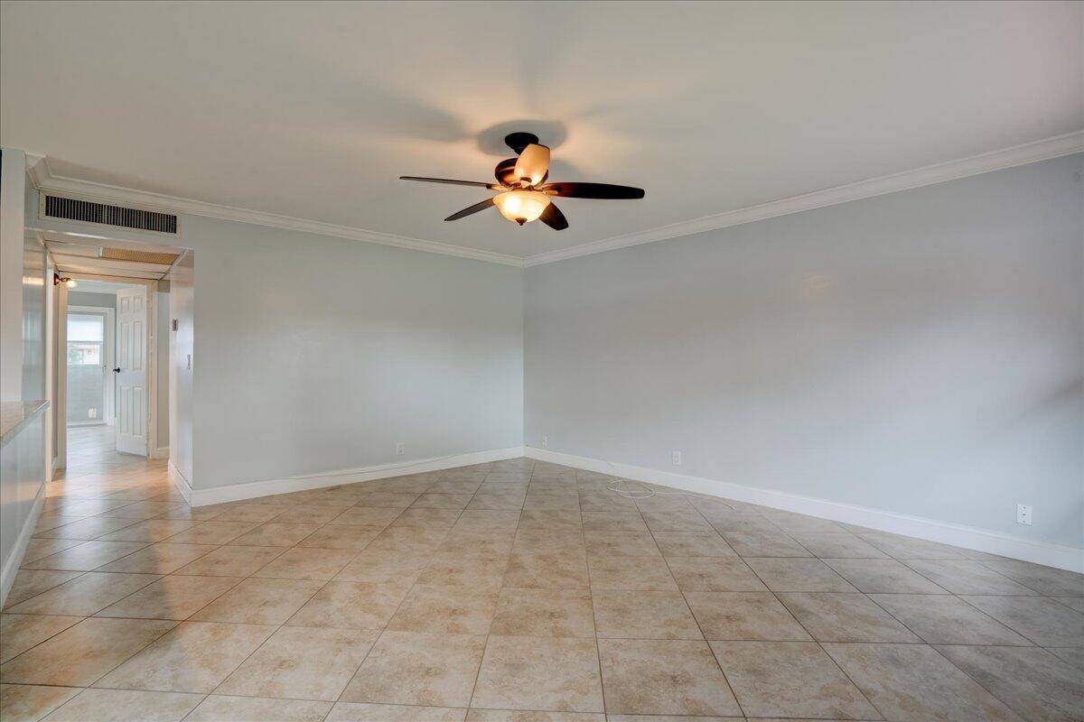 Delray Beach, FL 33446,184 Seville H