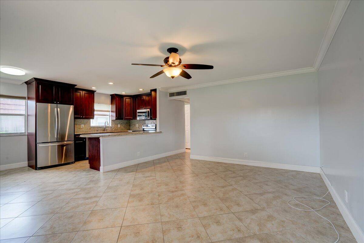 Delray Beach, FL 33446,184 Seville H