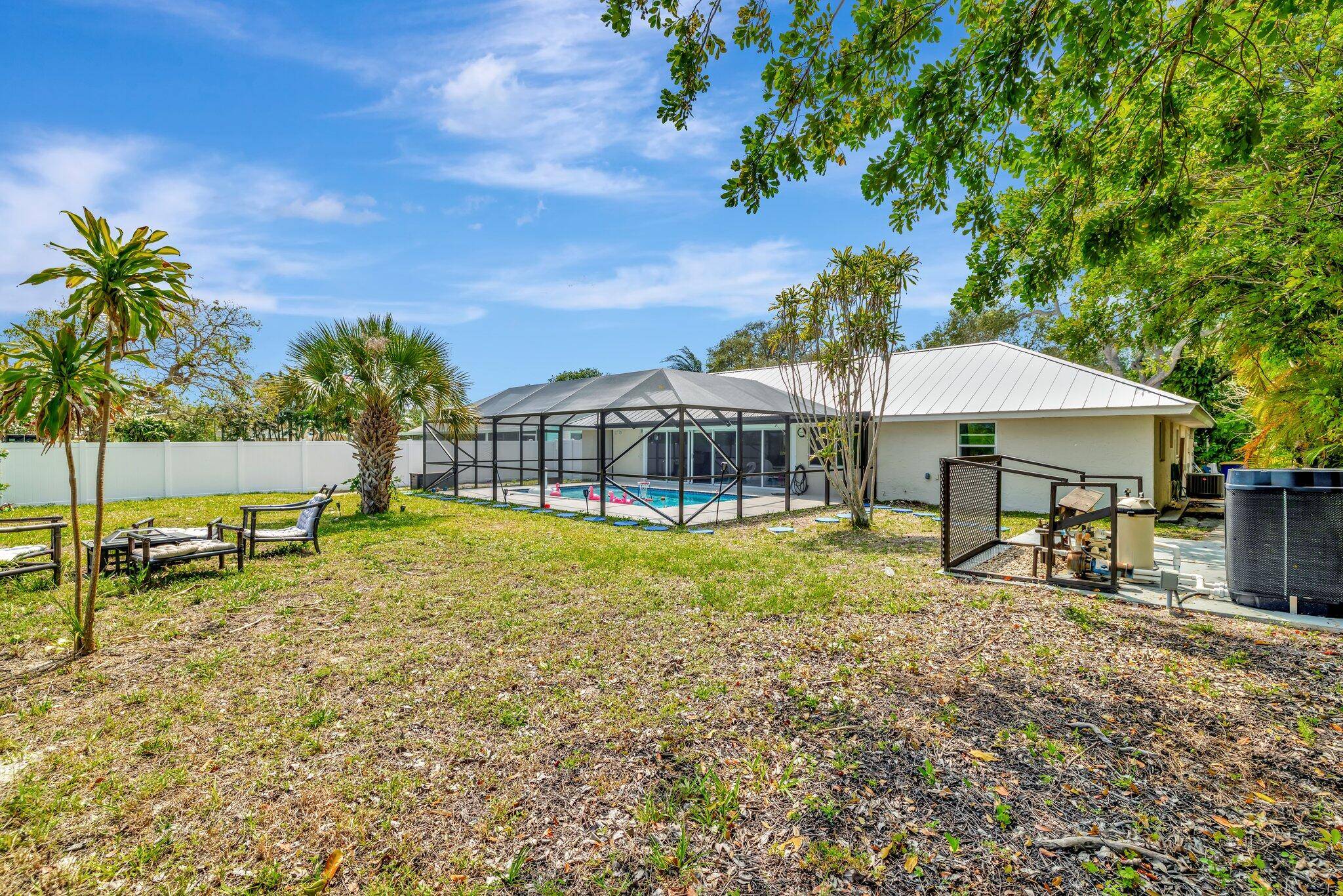 Tequesta, FL 33469,18395 SE County Line RD