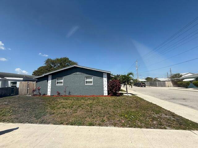 Lake Worth Beach, FL 33460,1501 S K ST B