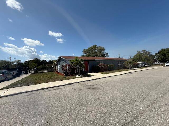 Lake Worth Beach, FL 33460,1501 S K ST B
