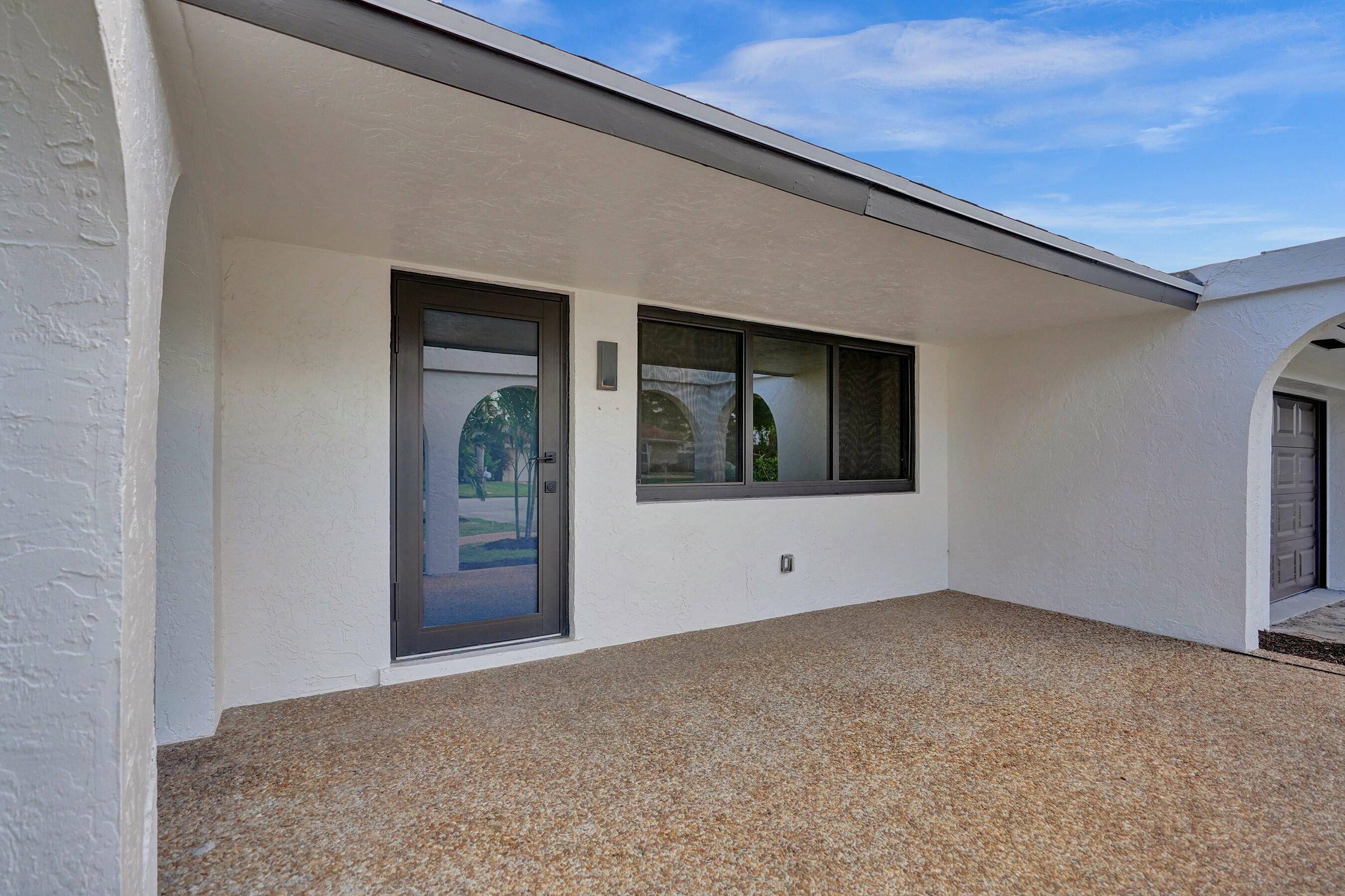 Delray Beach, FL 33444,728 Heron DR