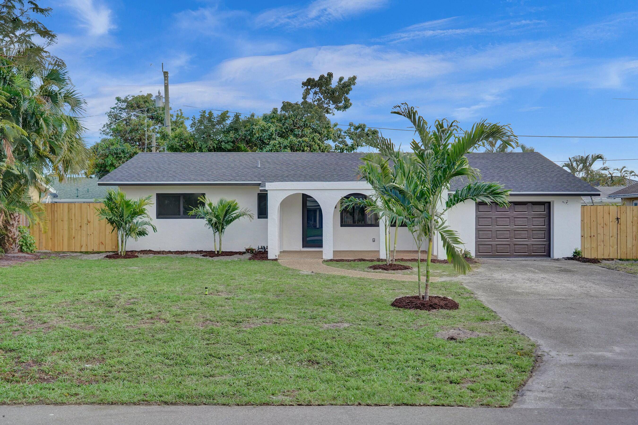 Delray Beach, FL 33444,728 Heron DR