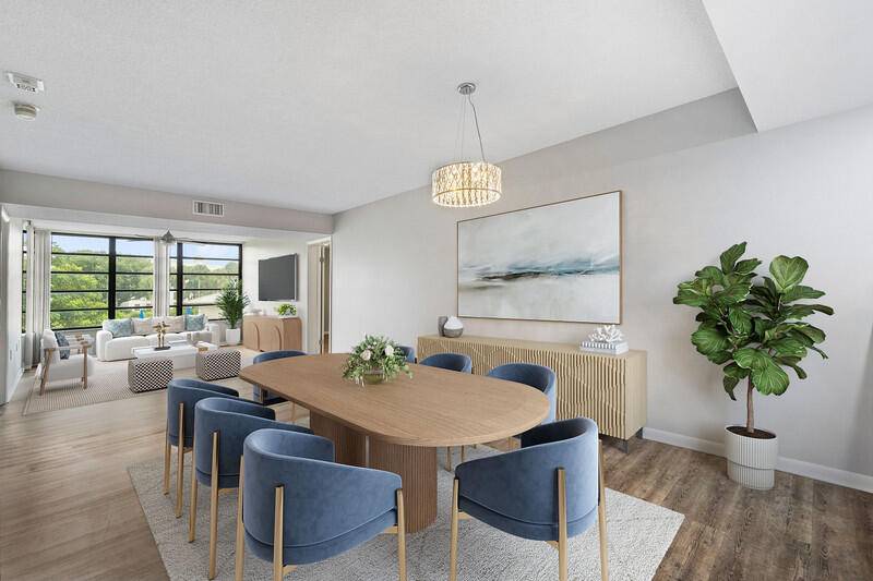 West Palm Beach, FL 33401,3710 Whitehall DR 203