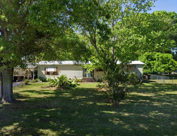 Okeechobee, FL 34972,651 NE 30th AVE