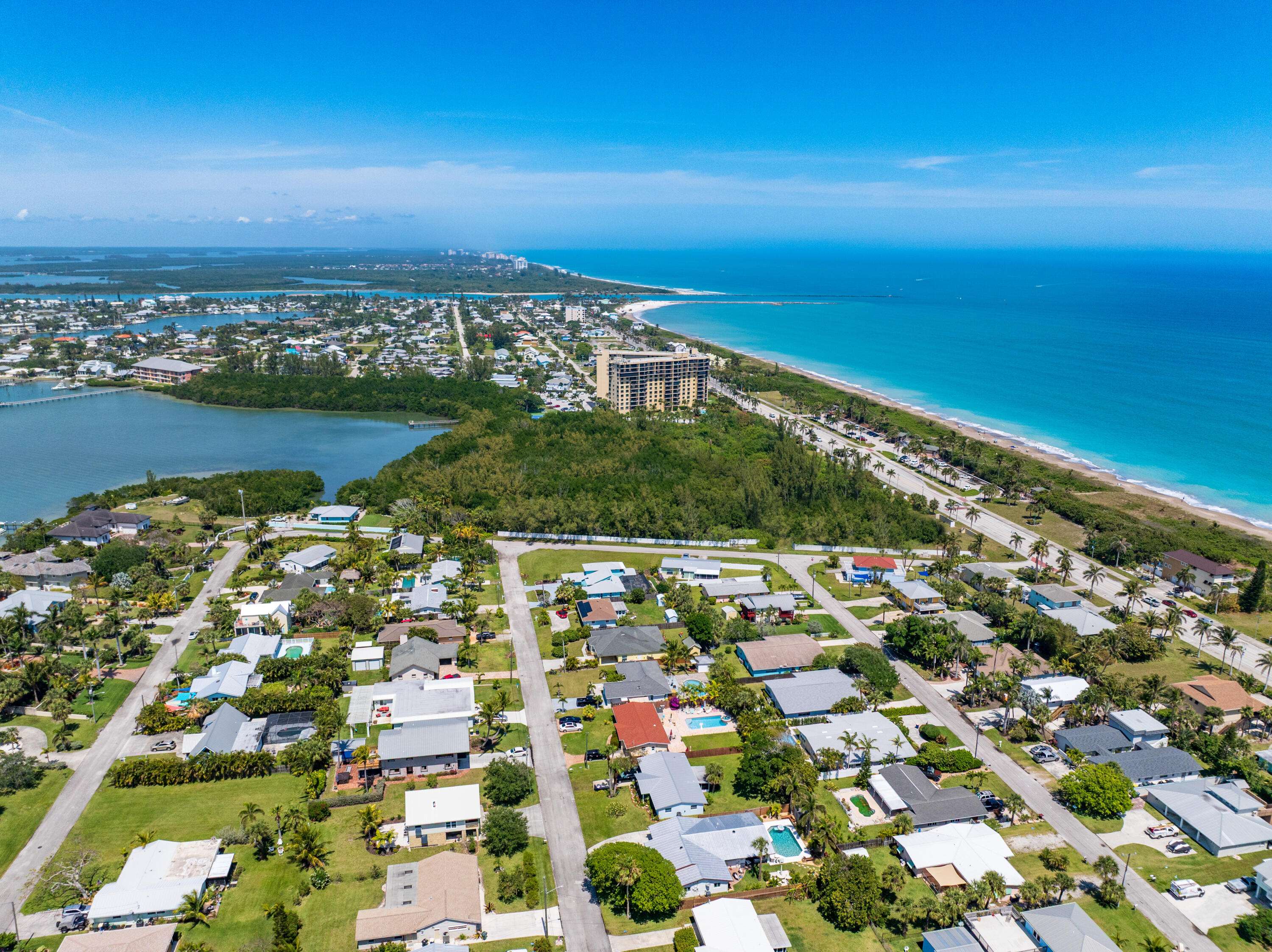 Fort Pierce, FL 34949,901 S Ocean DR