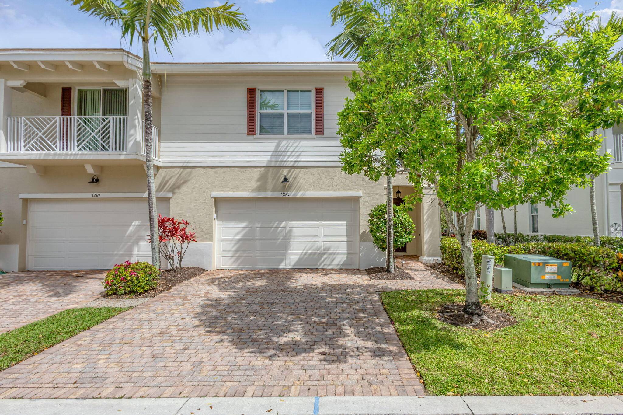 Palm Beach Gardens, FL 33418,7265 Oxford CT